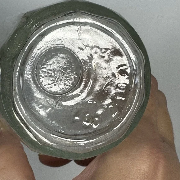 Chicago Glass Vintage Single Hole Sugar/Powder Creamer Shaker Aluminum Lid - Picture 6 of 6